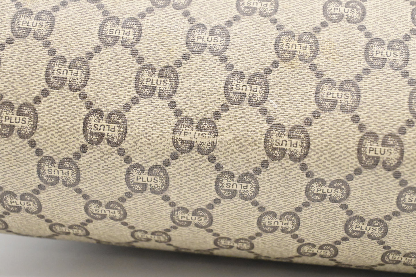 Gucci Plus Tote Bag in GG Supreme Canvas
