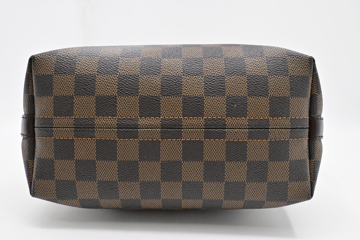Louis Vuitton Ilovo MM in Damier Ebene Canvas