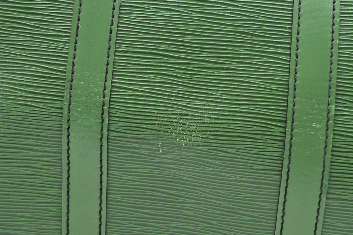 Louis Vuitton Keepall 45 in Green Epi Leather