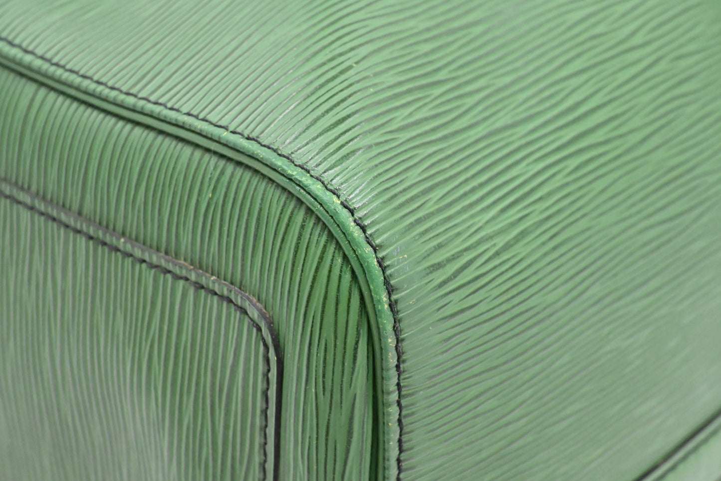 Louis Vuitton Keepall 45 in Green Epi Leather