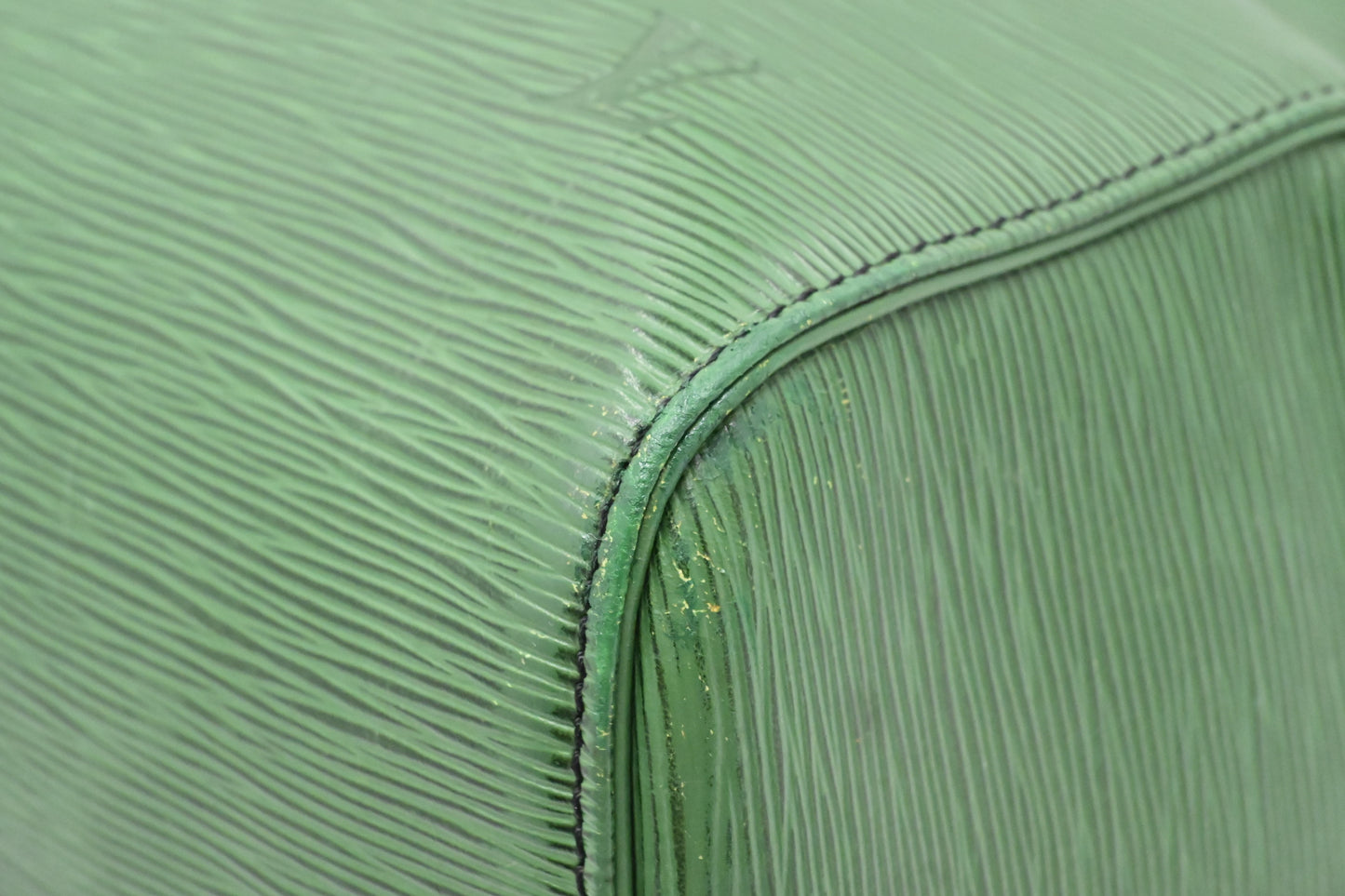 Louis Vuitton Keepall 45 in Green Epi Leather