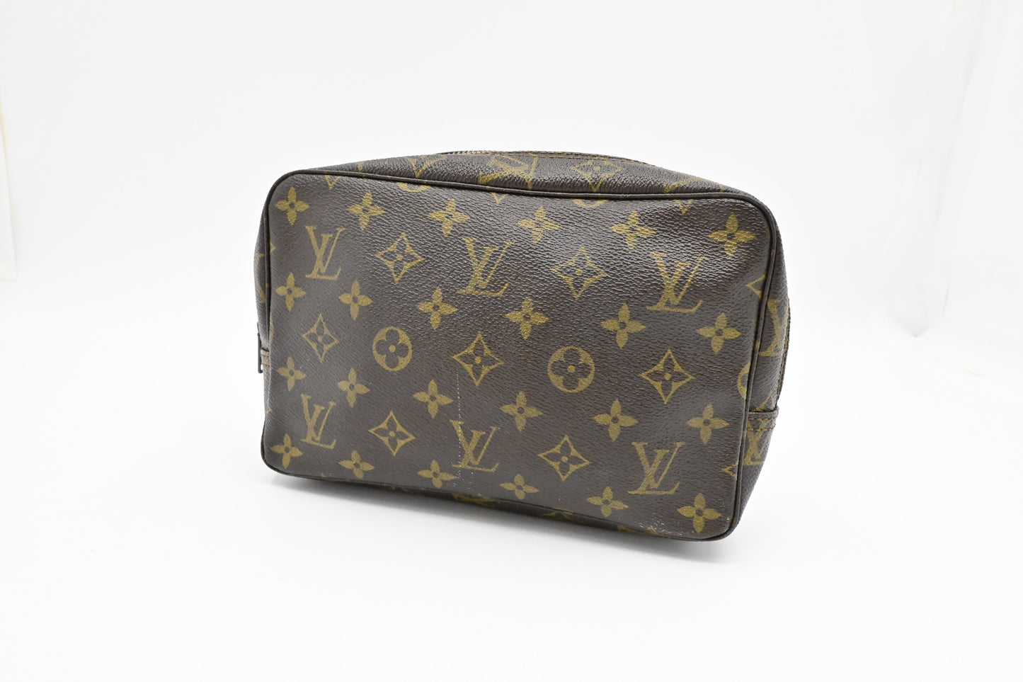 Louis Vuitton Trousse 23 in Monogram Canvas