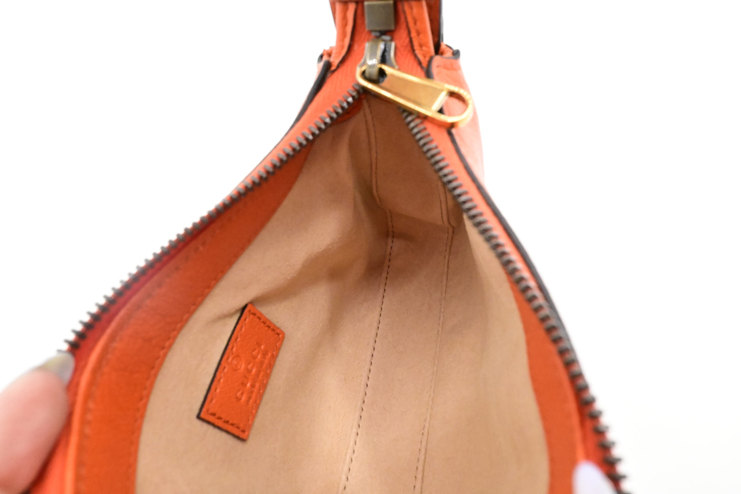 Gucci Aphrodite Shoulder Bag in Orange Leather
