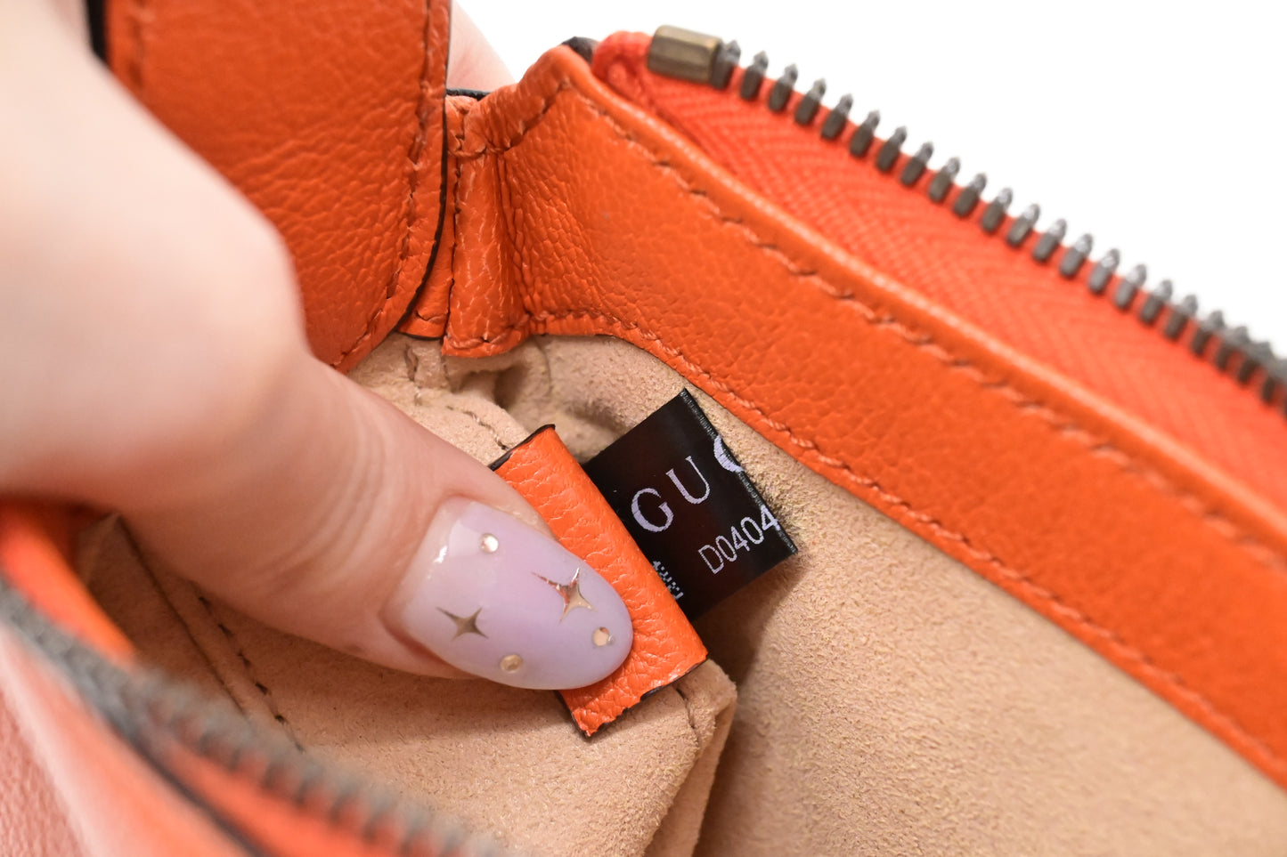 Gucci Aphrodite Shoulder Bag in Orange Leather