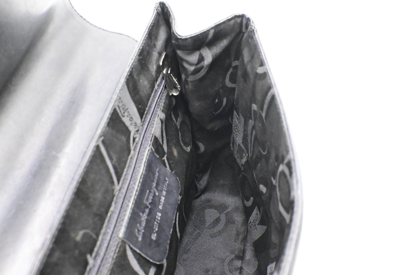 Ferragamo Shoulder Bag in Black Leather