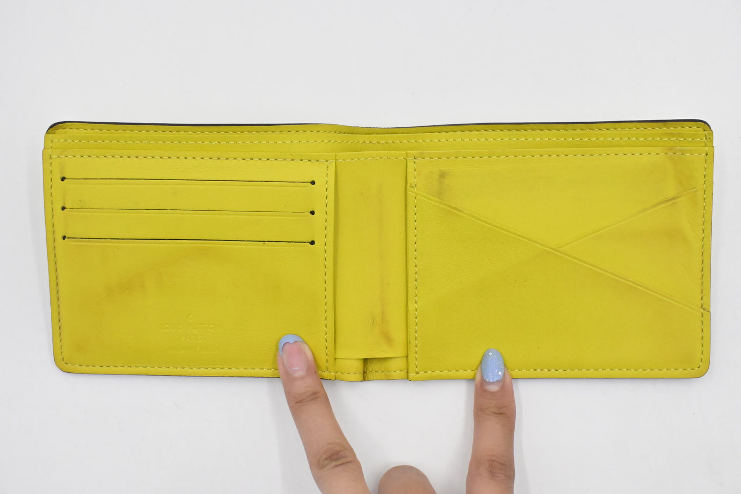 Multiple Bifold Wallet in Vert Acide Damier Infini Leather