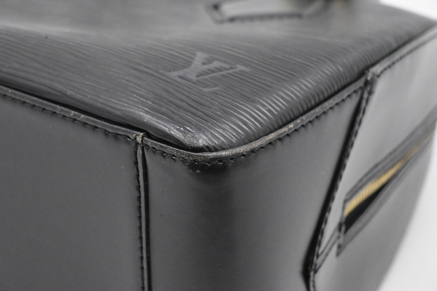Louis Vuitton Sablon in Black Epi Leather