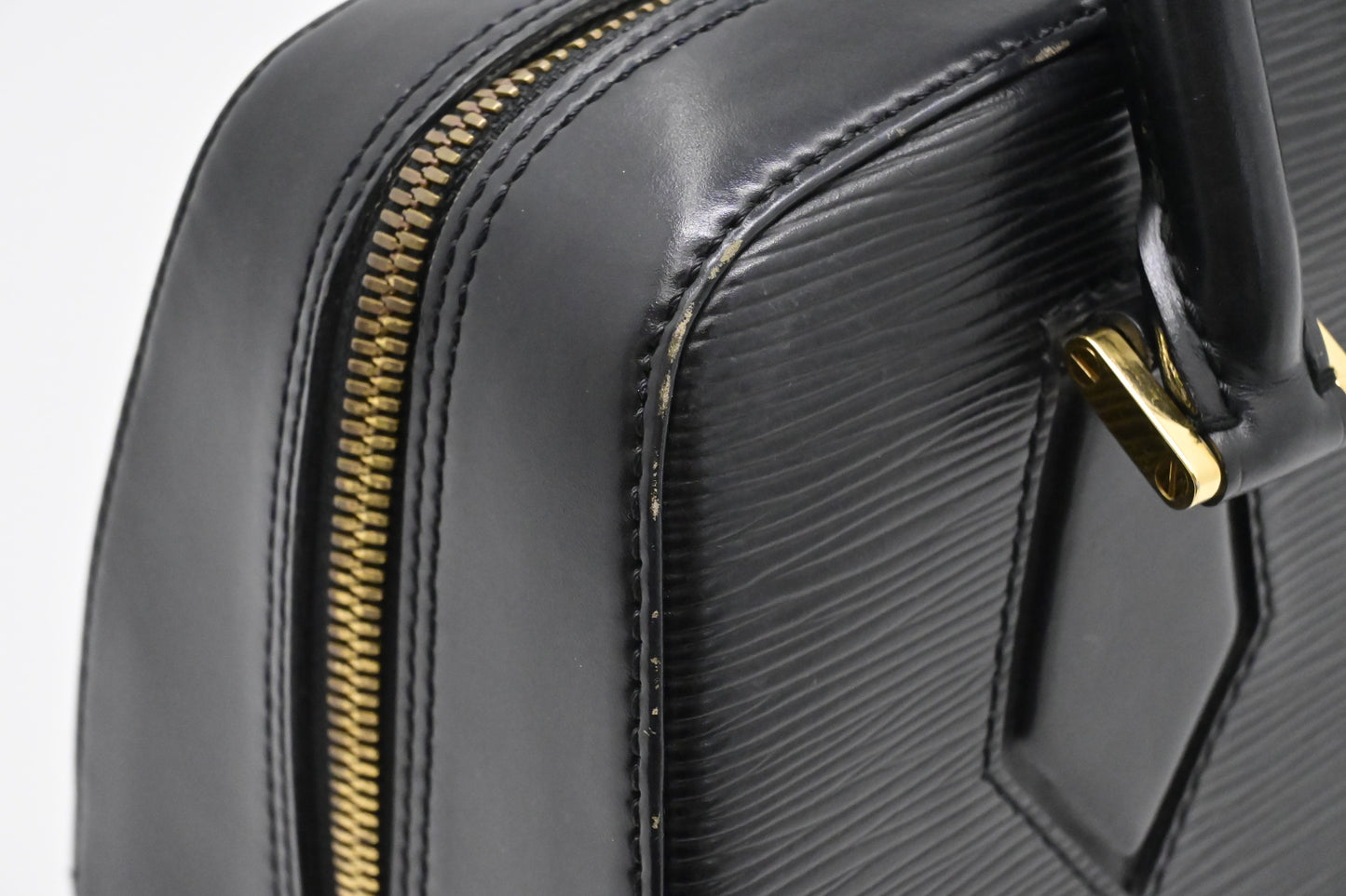 Louis Vuitton Sablon in Black Epi Leather