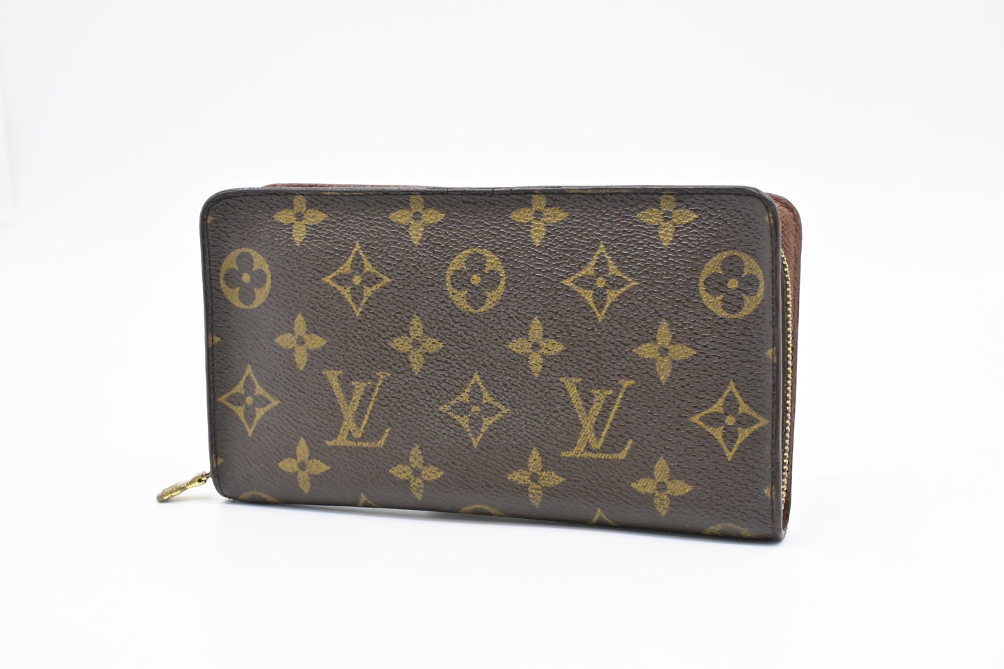 Louis Vuitton Zippy Wallet in Monogram Canvas