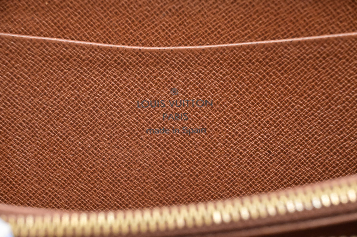 Louis Vuitton Zippy Wallet in Monogram Canvas