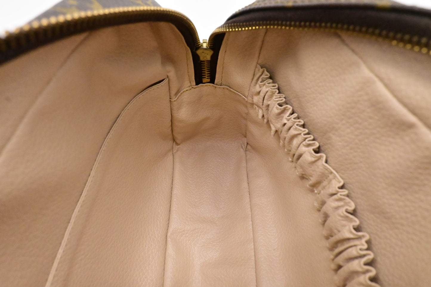 Louis Vuitton Trousse 28 in Monogram Canvas