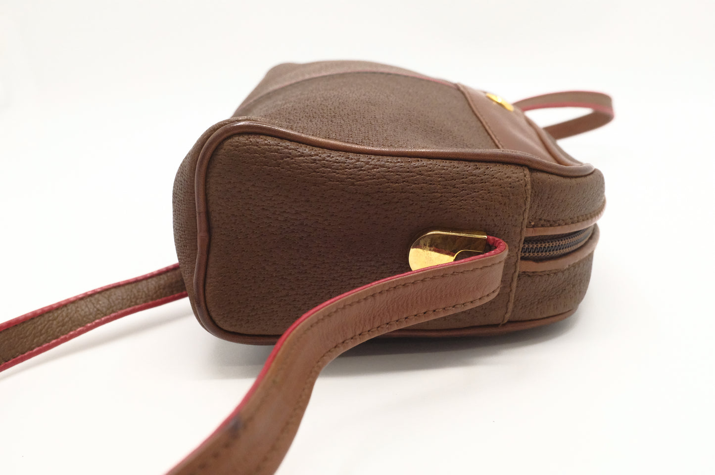 Gucci Crossbody Bag in Brown Leather