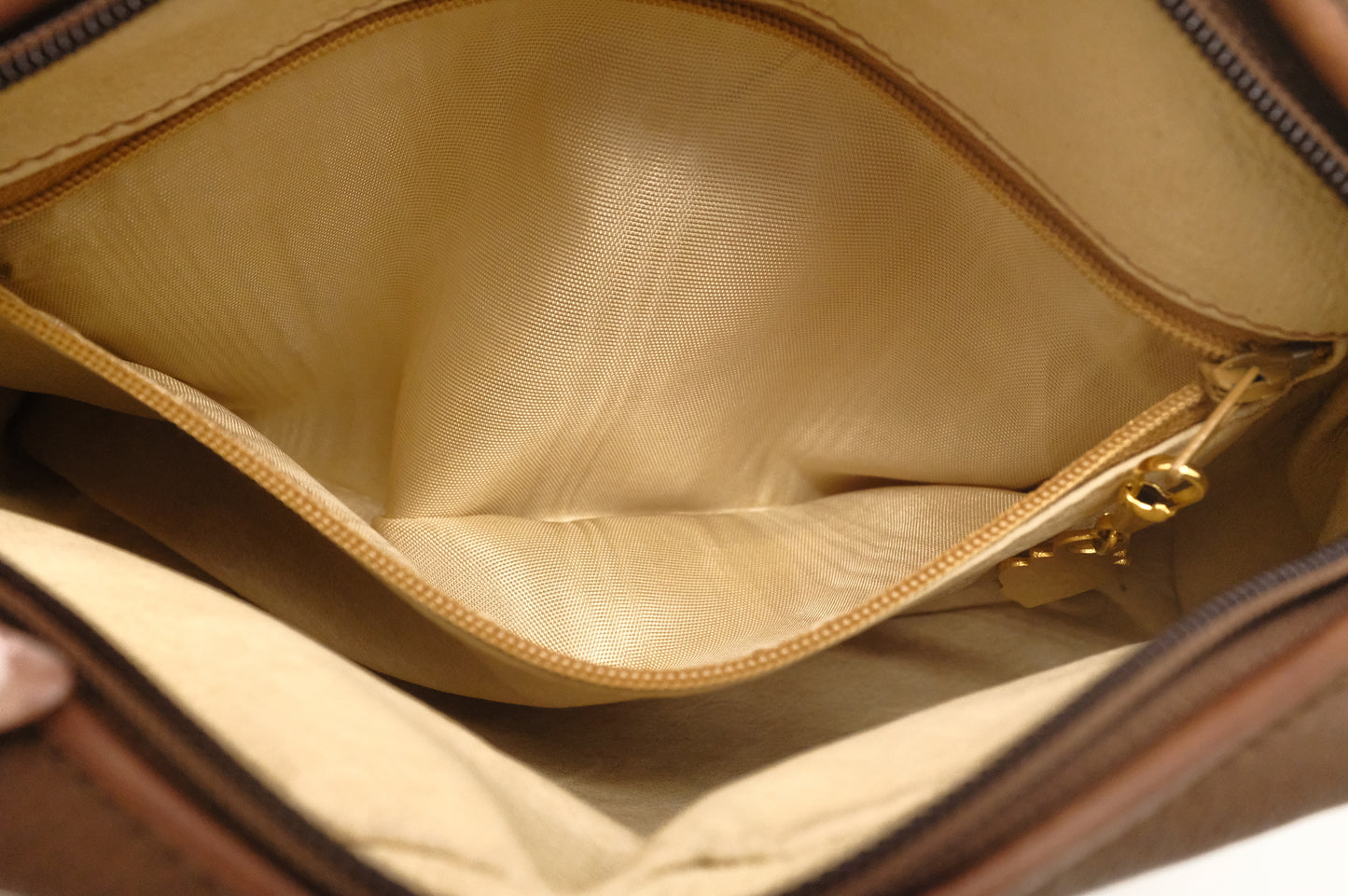 Gucci Crossbody Bag in Brown Leather