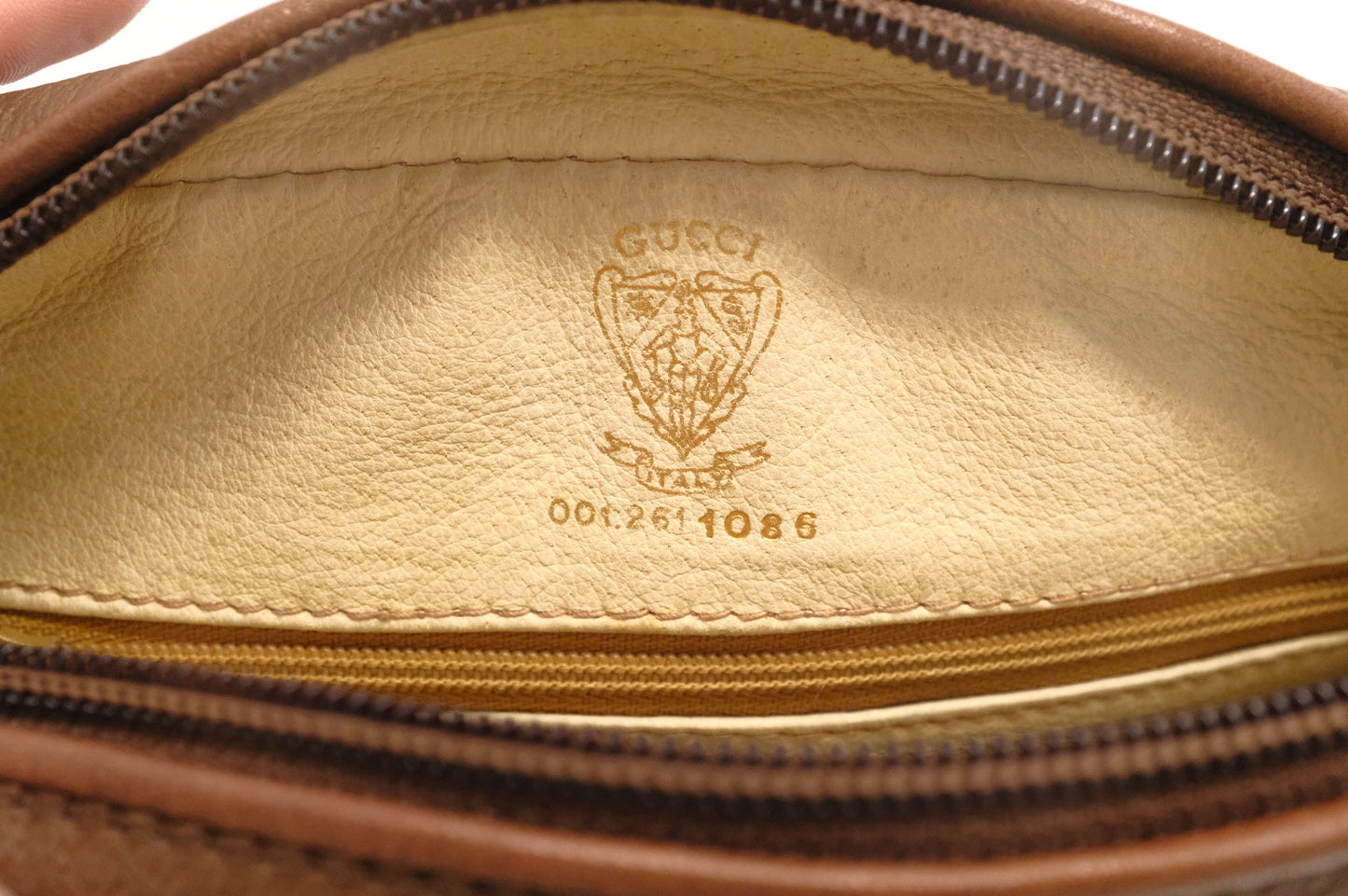 Gucci Crossbody Bag in Brown Leather