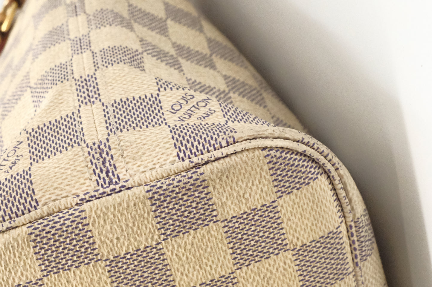 Louis Vuitton Neverfull PM in Damier Azur Canvas