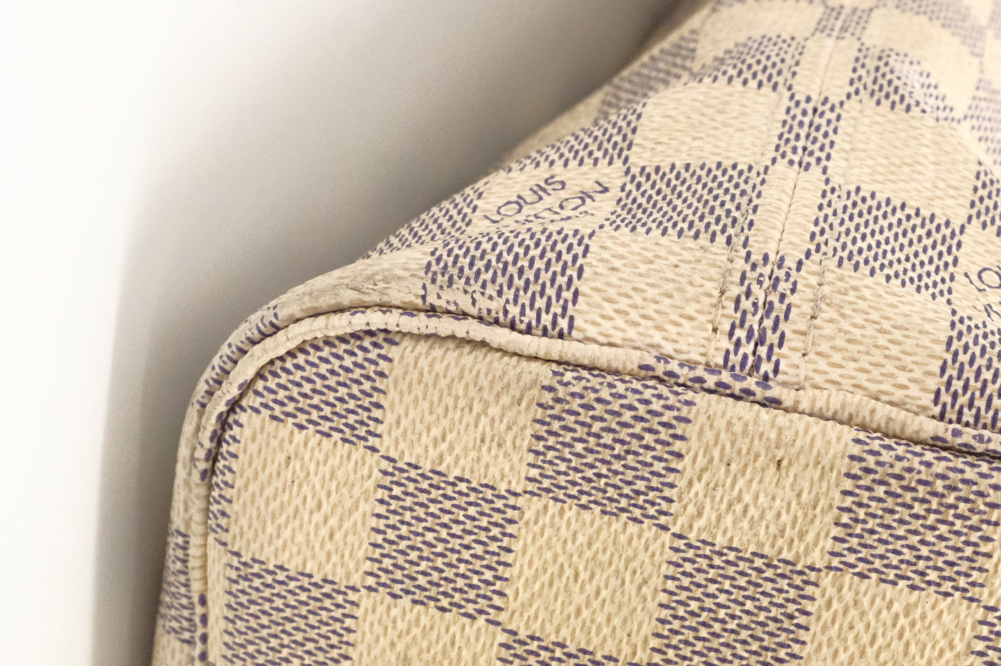 Louis Vuitton Neverfull PM in Damier Azur Canvas