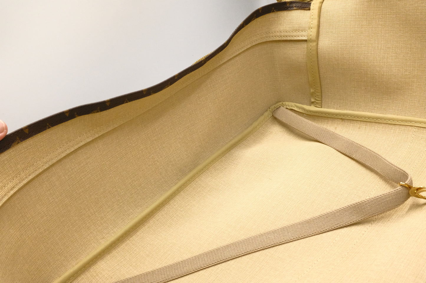 Louis Vuitton Sirius 55 in Monogram Canvas