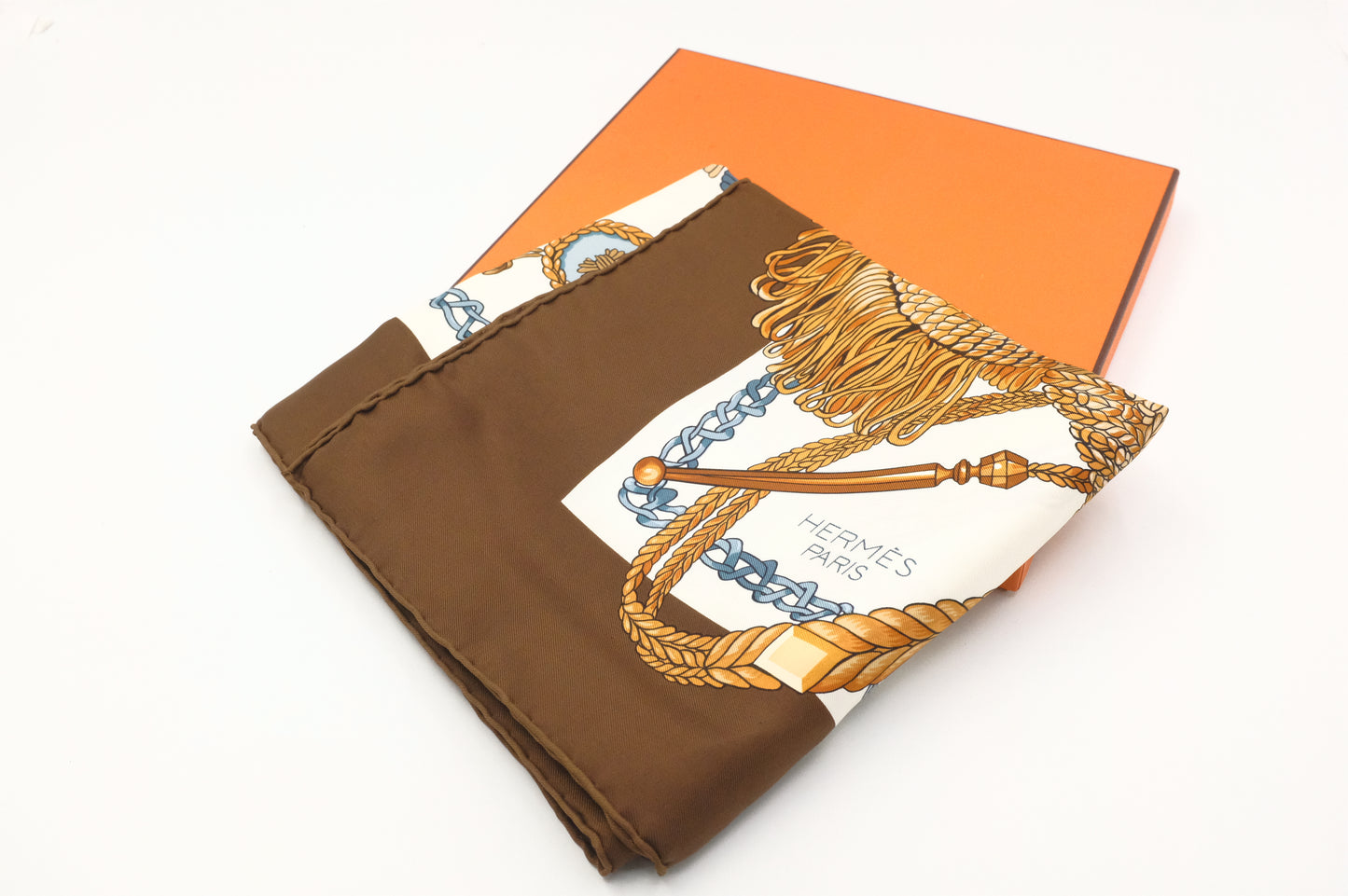 Hermes 'Le Timbalier' Carre 90 in Brown Silk