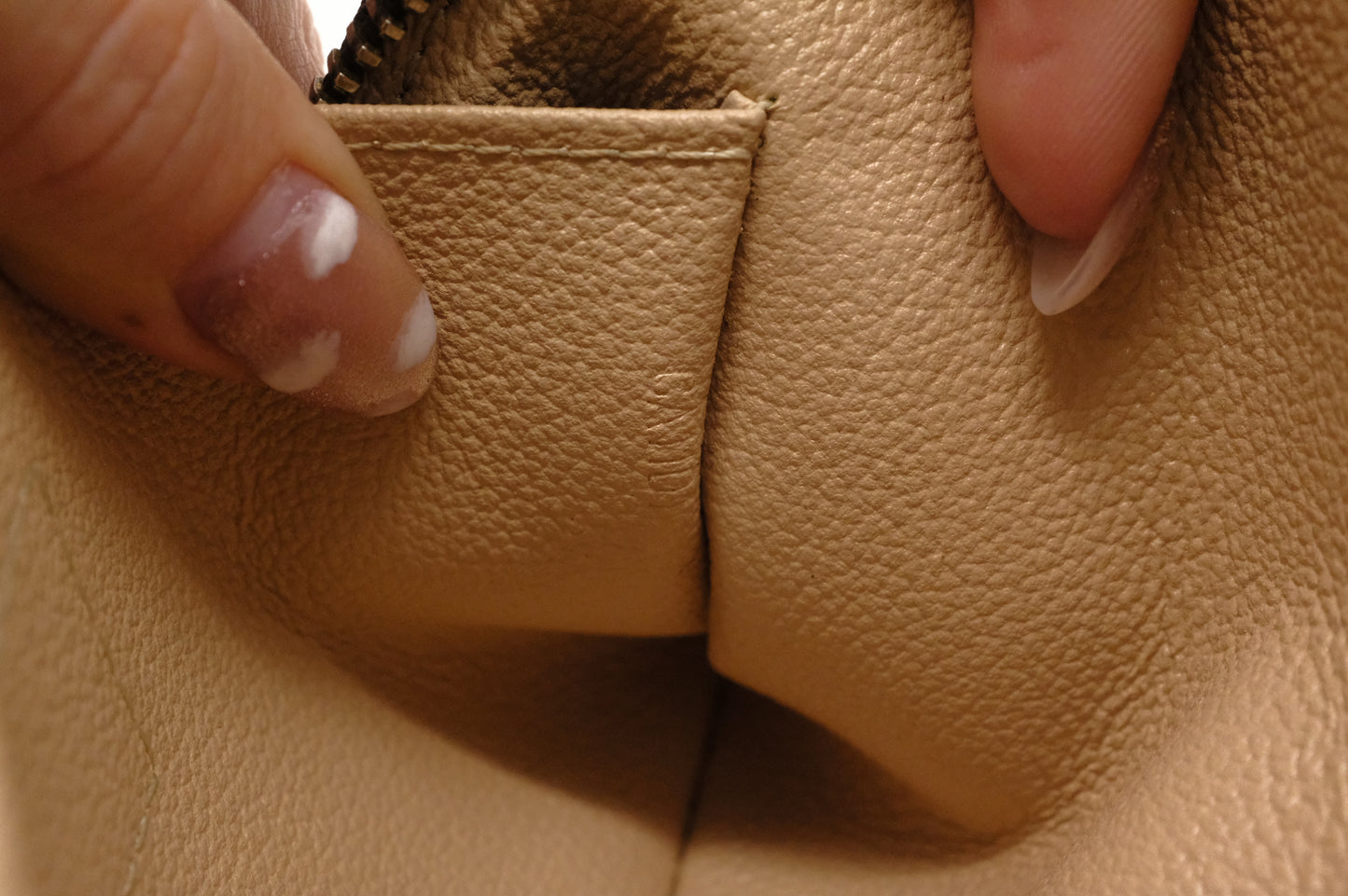 Louis Vuitton Pochette Cosmetique in Monogram Canvas