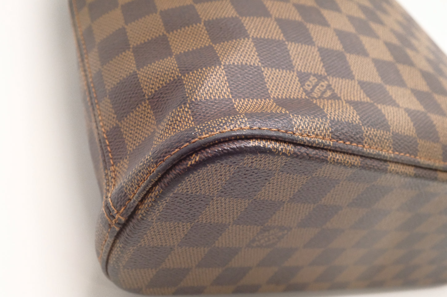 Louis Vuitton Vavin GM in Damier Ebene Canvas