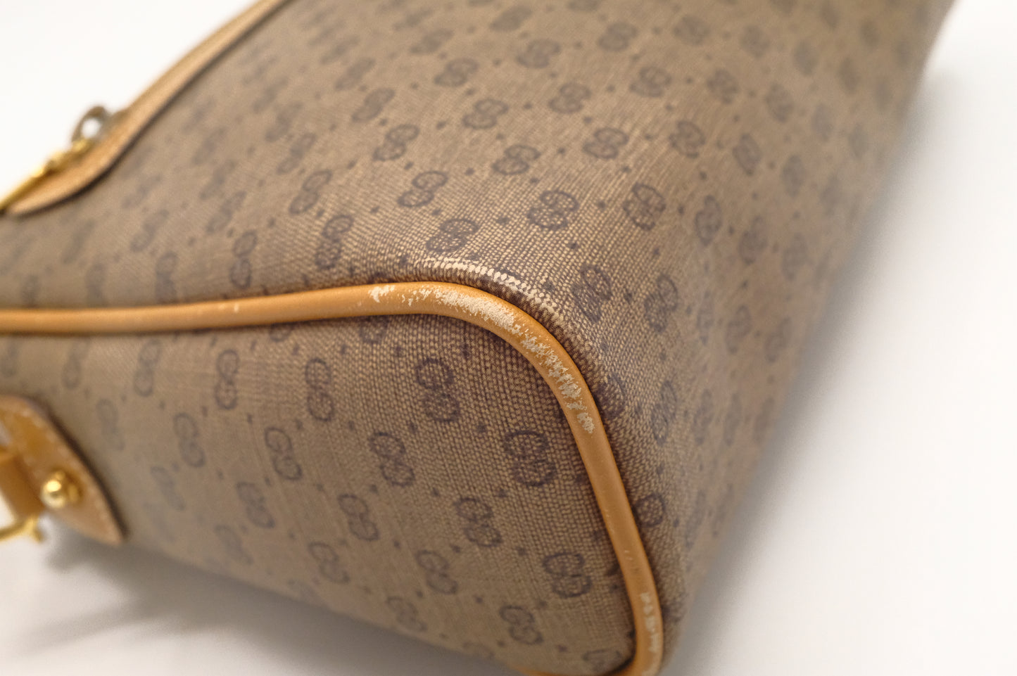 Gucci Crossbody in Beige Micro GG Coated Canvas