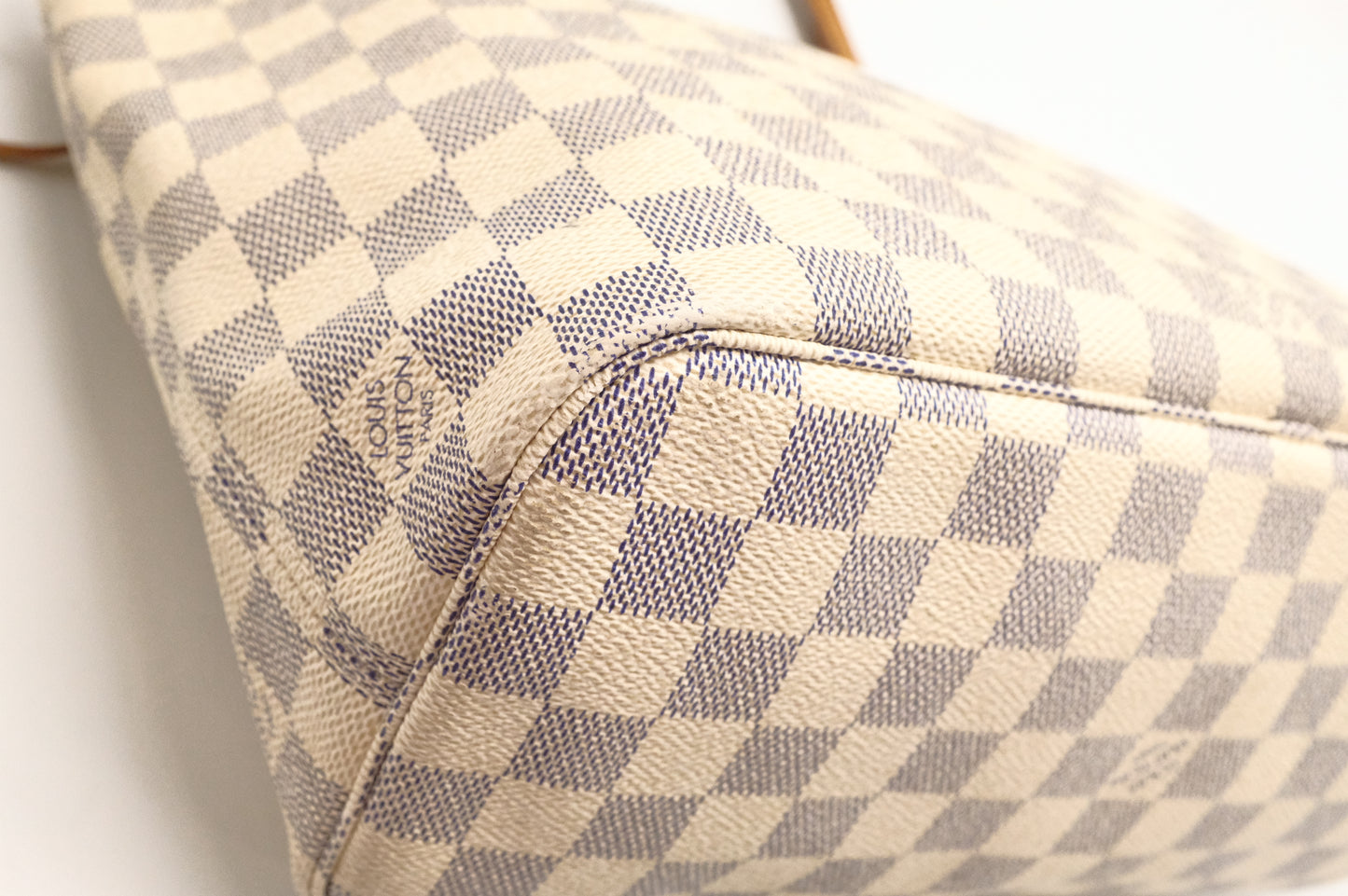 Louis Vuitton Neverfull PM in Damier Azur Canvas