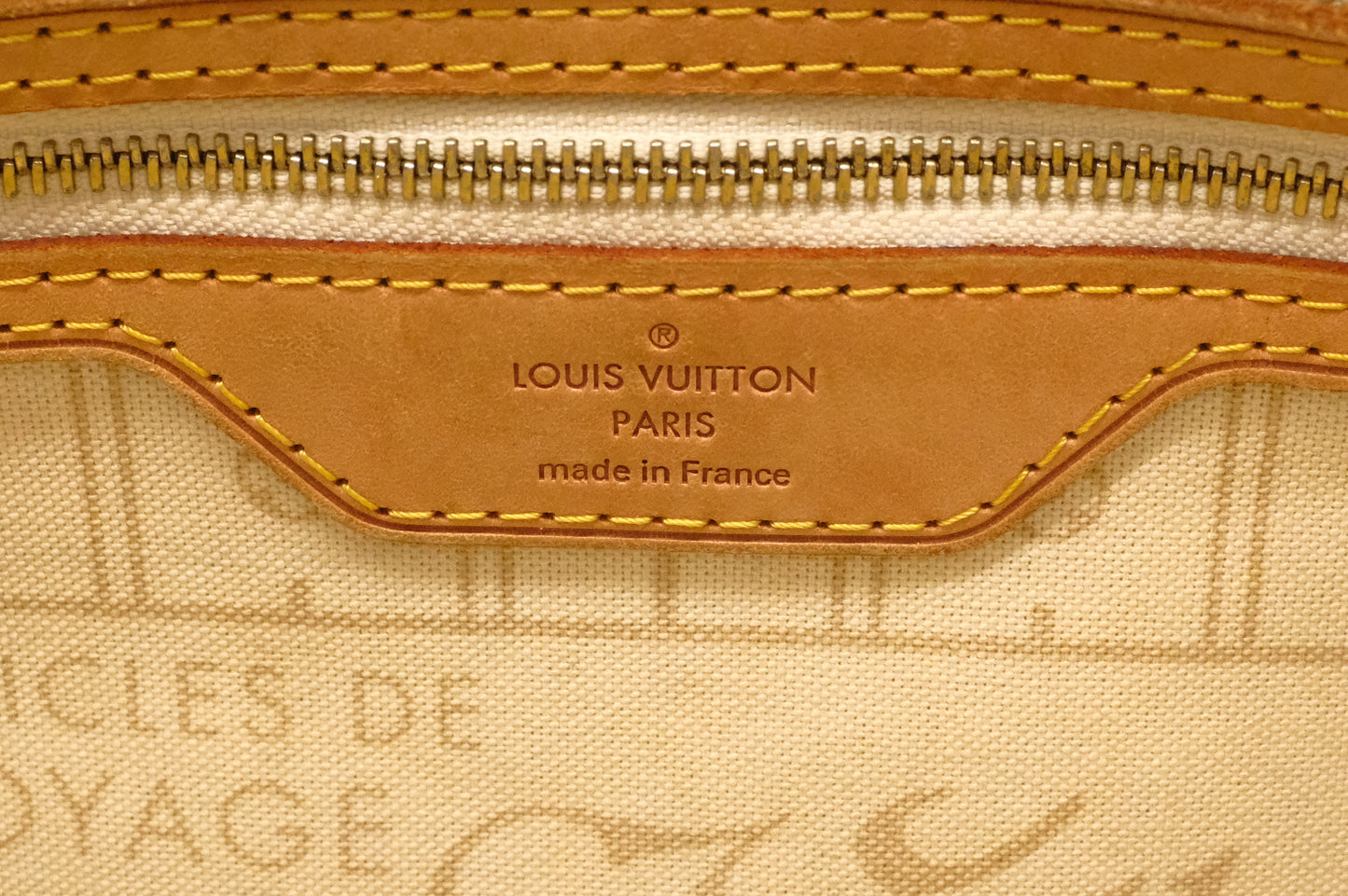 Louis Vuitton Neverfull PM in Damier Azur Canvas