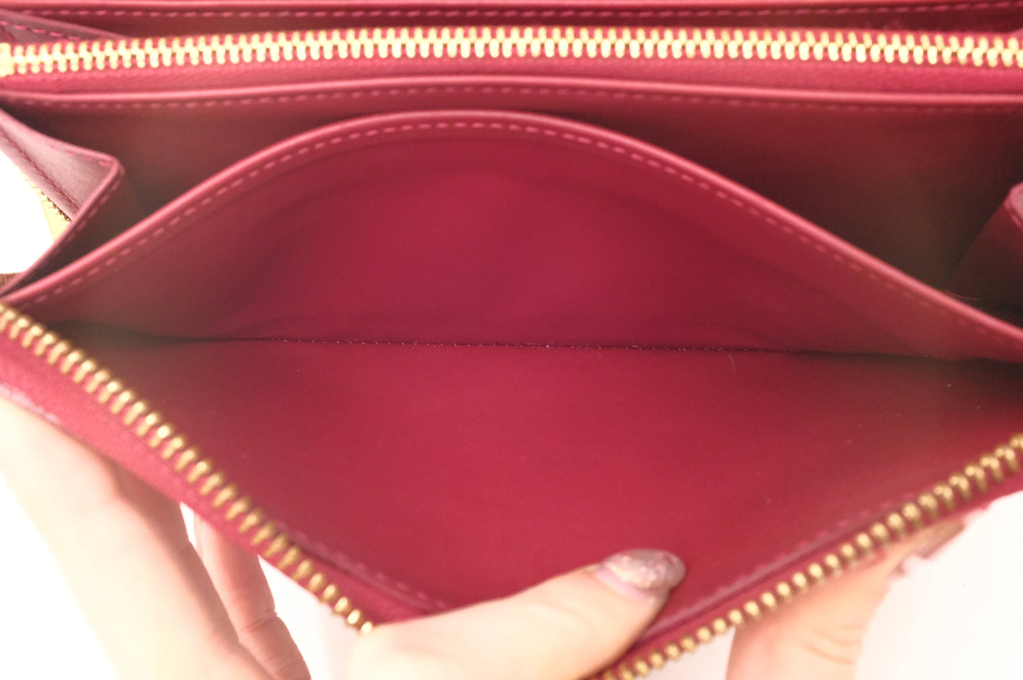 Louis Vuitton Zippy Long Wallet in Red Vernis Leather