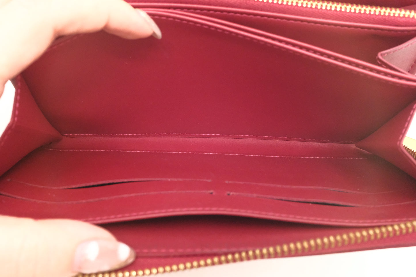 Louis Vuitton Zippy Long Wallet in Red Vernis Leather