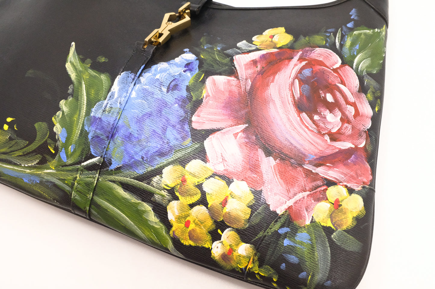 Gucci Jackie Shoulder Bag in Floral Black Leather
