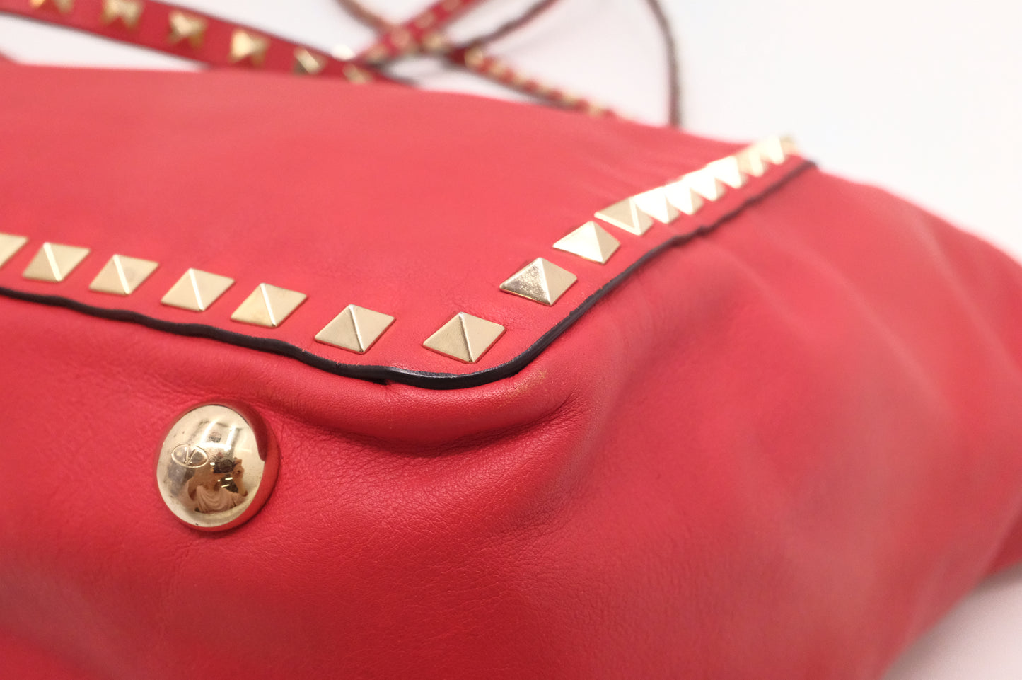 Valentino Rockstud Trapeze 2-Way Bag in Red Leather