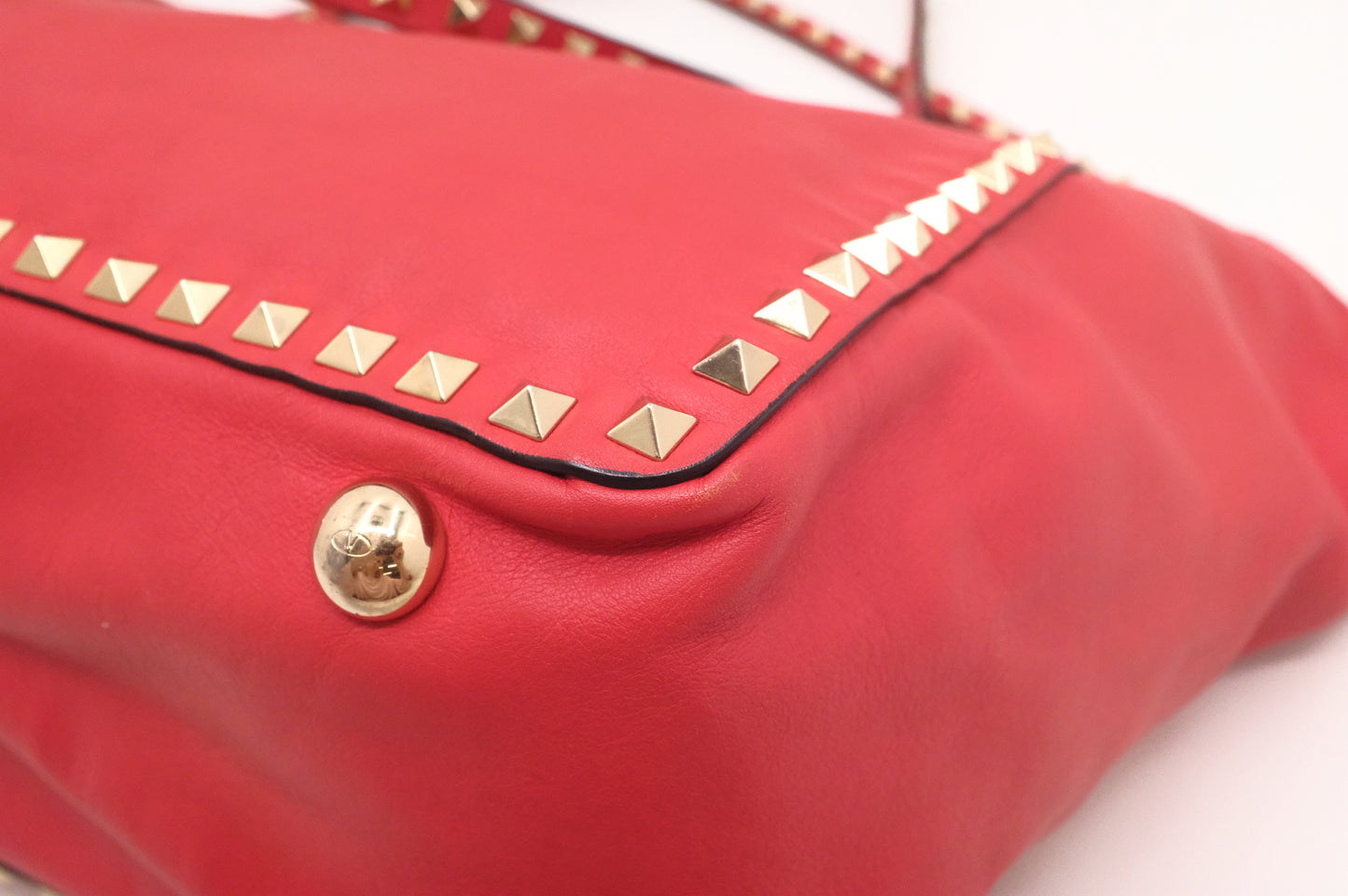 Valentino Rockstud Trapeze 2-Way Bag in Red Leather