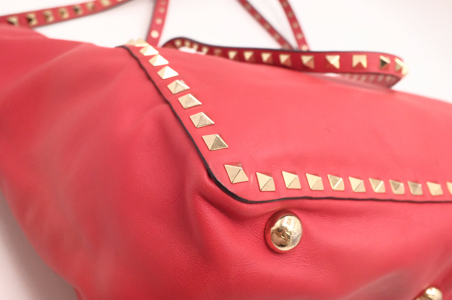 Valentino Rockstud Trapeze 2-Way Bag in Red Leather