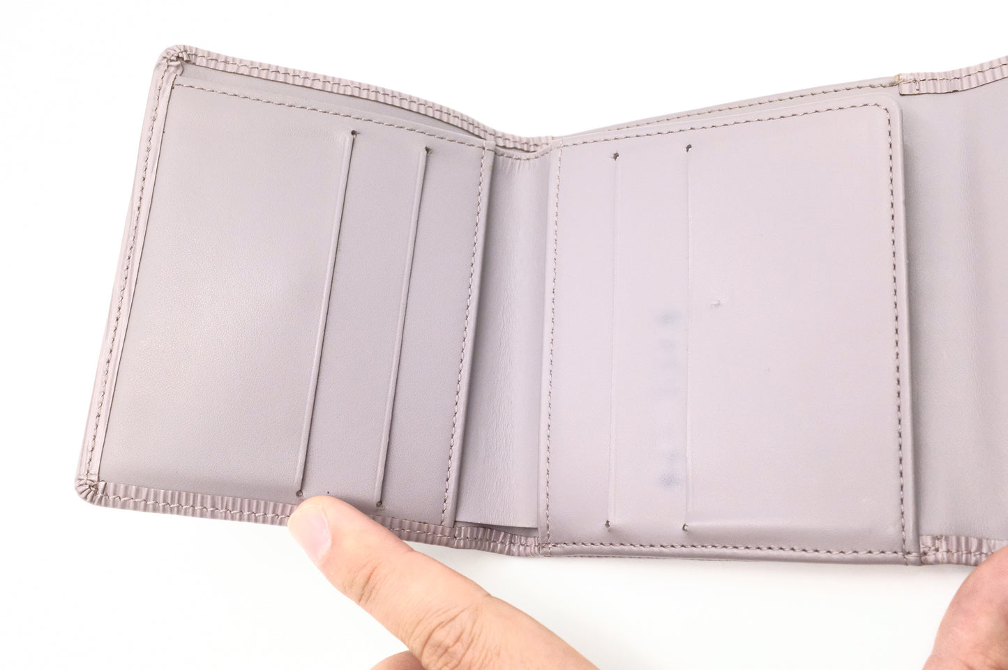 Louis Vuitton Elise Wallet in Lilac Epi Leather