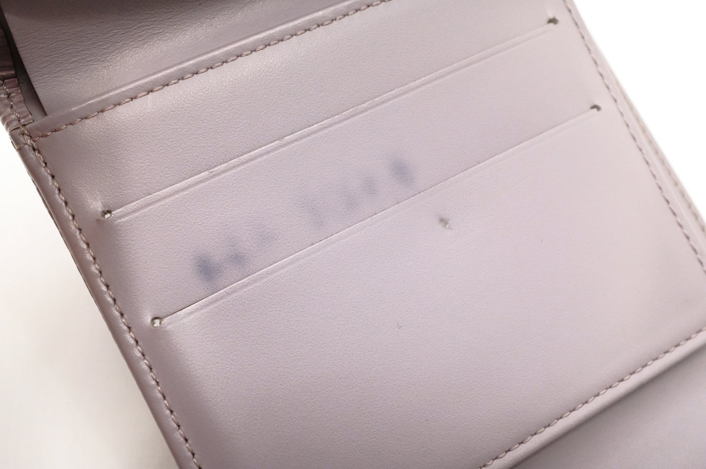 Louis Vuitton Elise Wallet in Lilac Epi Leather