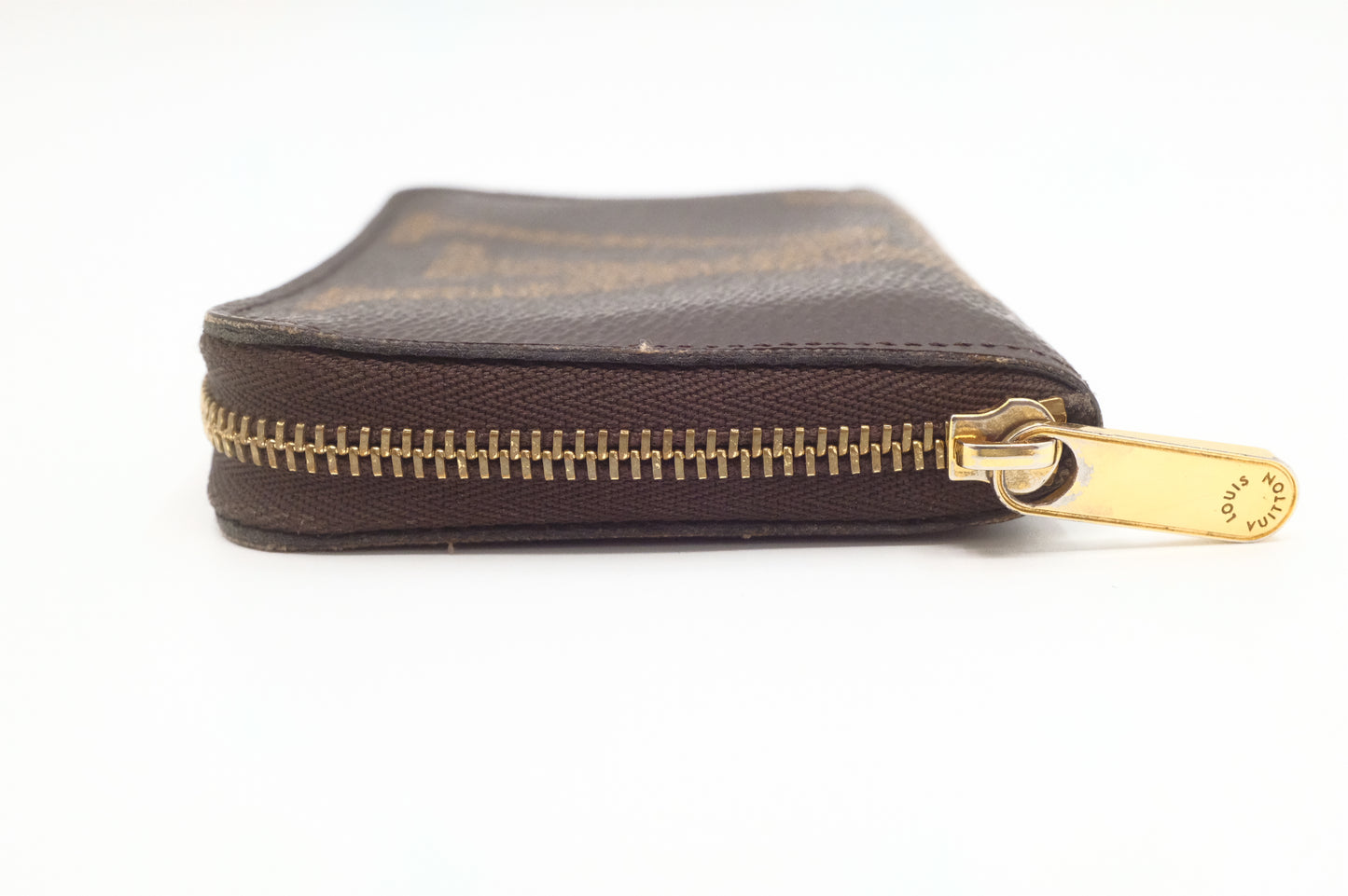 Louis Vuitton Compact Zippy in Monogram Giant Canvas