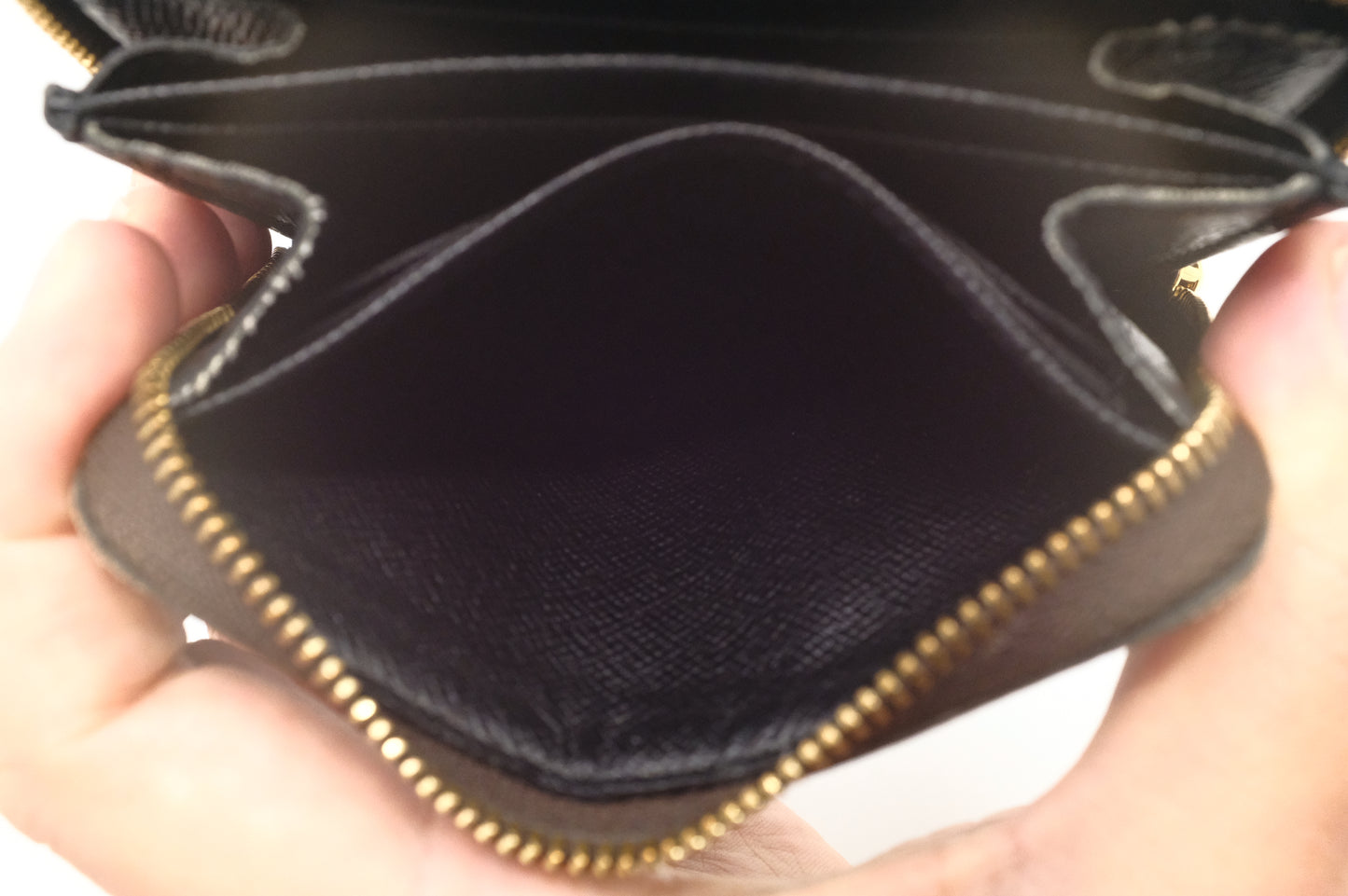 Louis Vuitton Compact Zippy in Monogram Giant Canvas