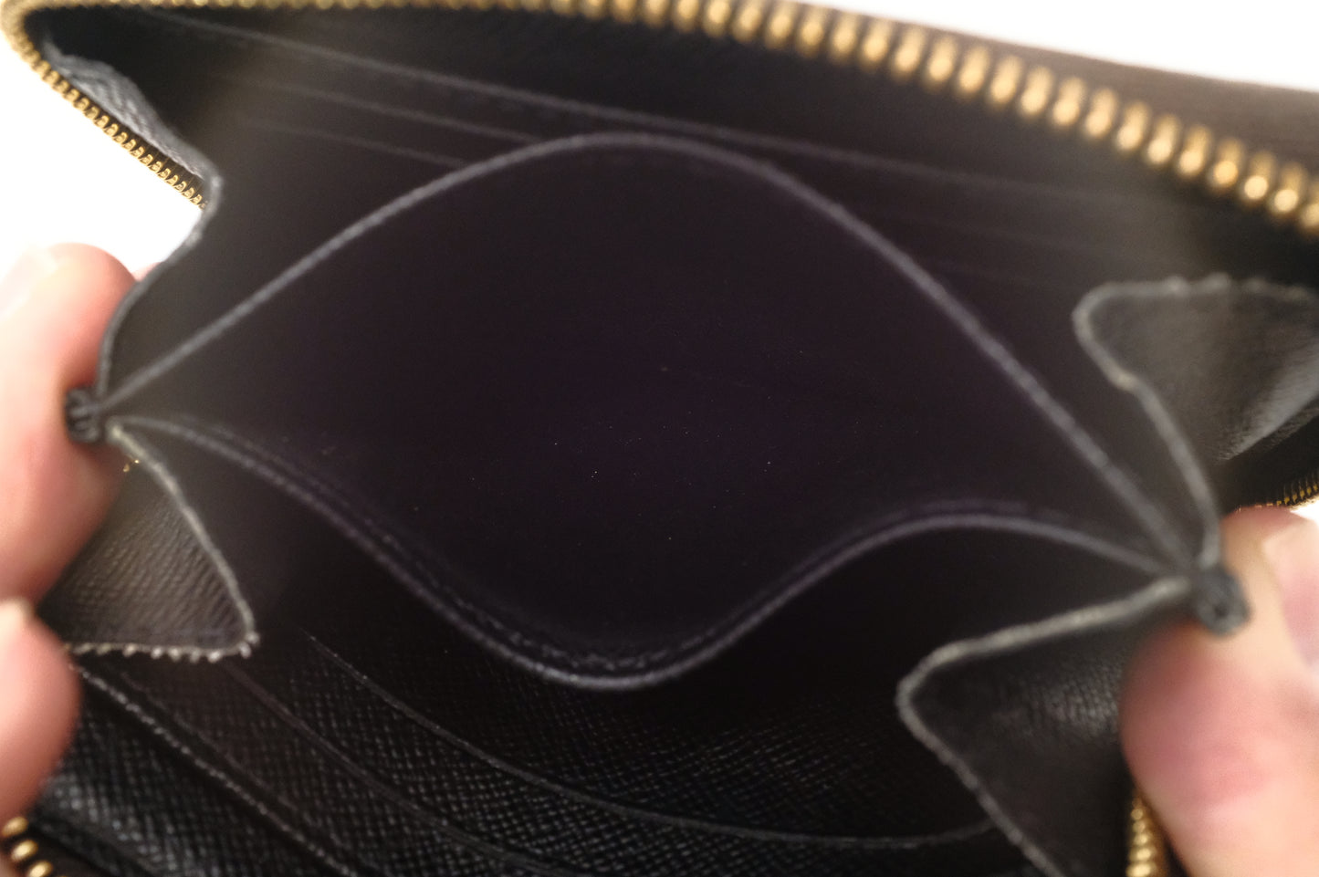Louis Vuitton Compact Zippy in Monogram Giant Canvas
