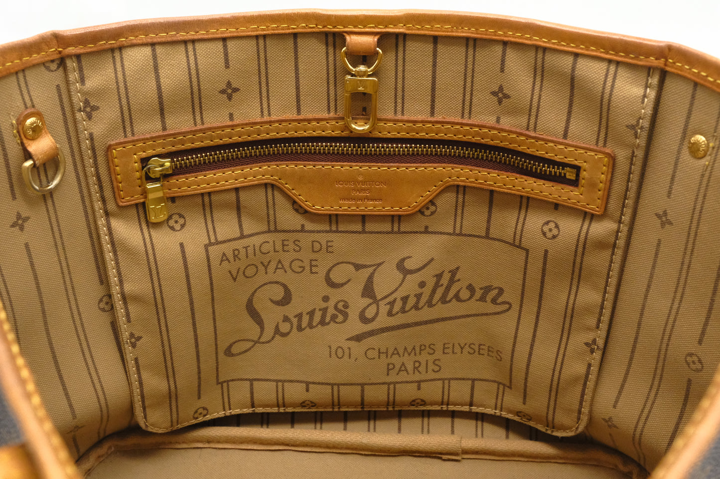 Louis Vuitton Neverfull PM in Monogram Canvas