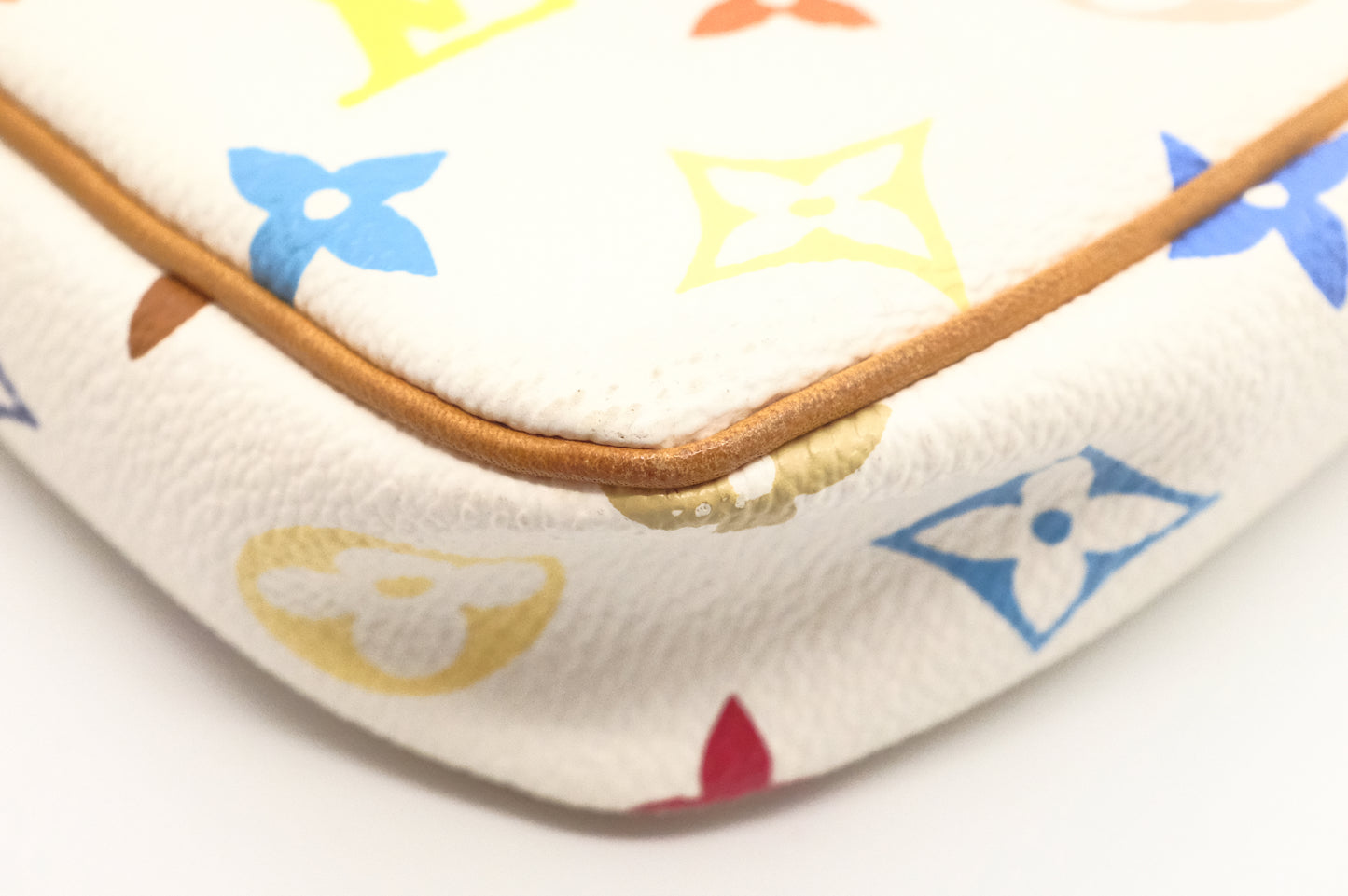 Louis Vuitton Pochette Accessoires in White Multicolor Monogram Canvas