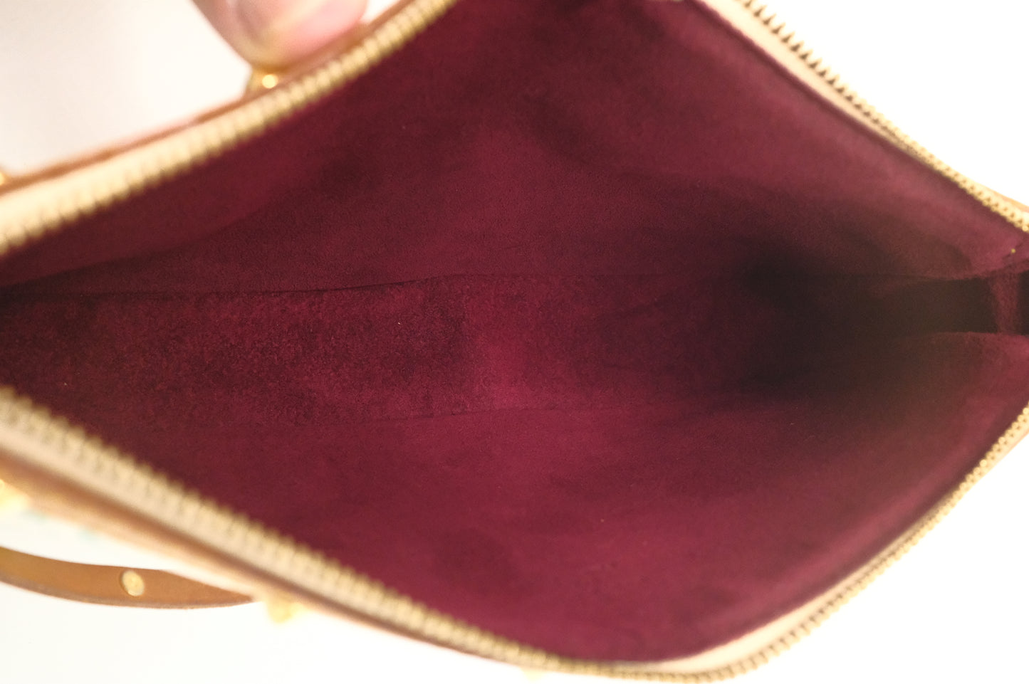 Louis Vuitton Pochette Accessoires in White Multicolor Monogram Canvas