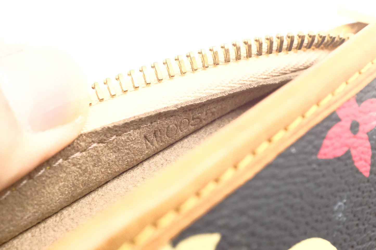 Louis Vuitton Shirley in Black Multicolor Canvas