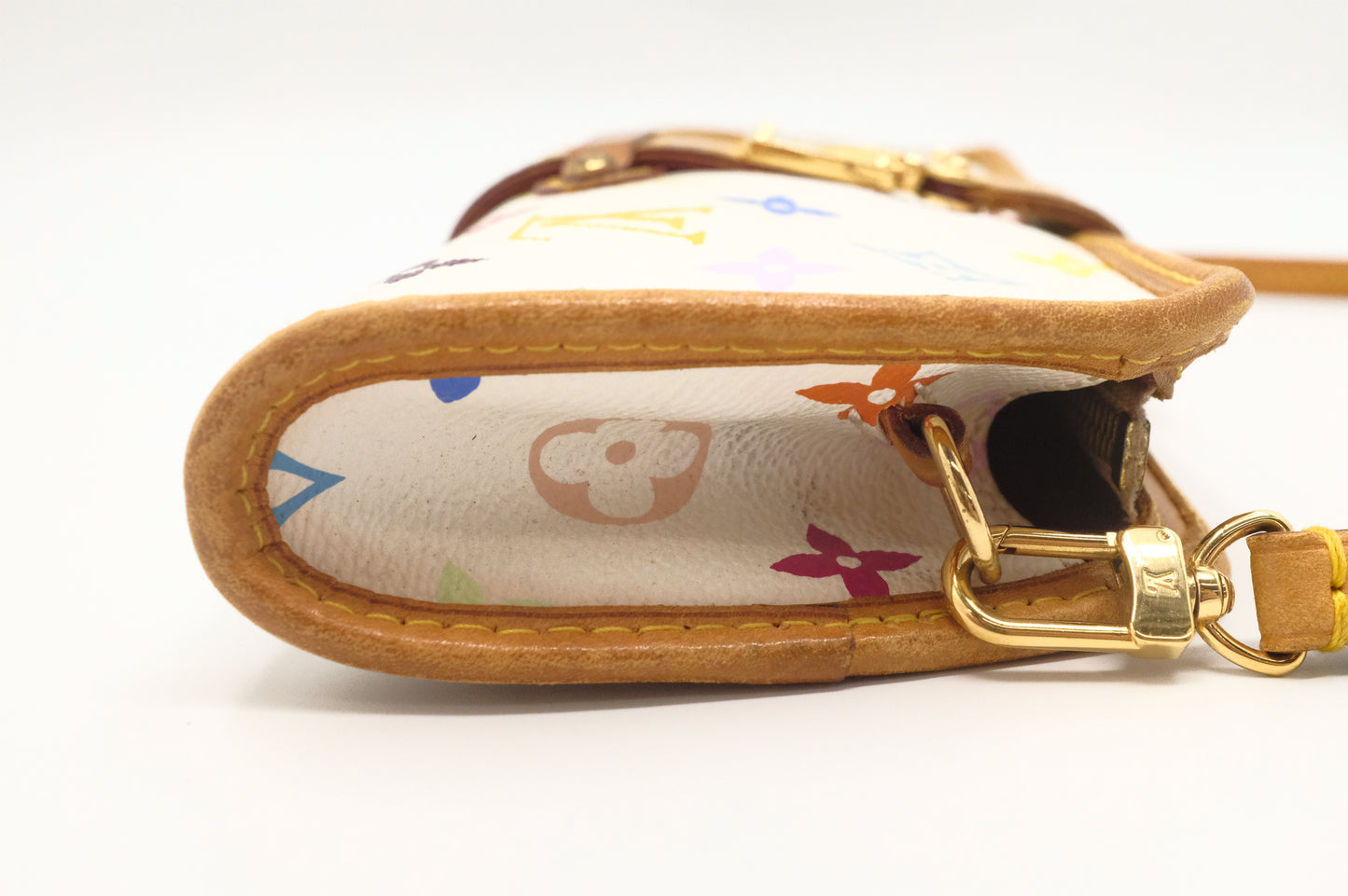 Louis Vuitton Shirley in White Multicolor Canvas