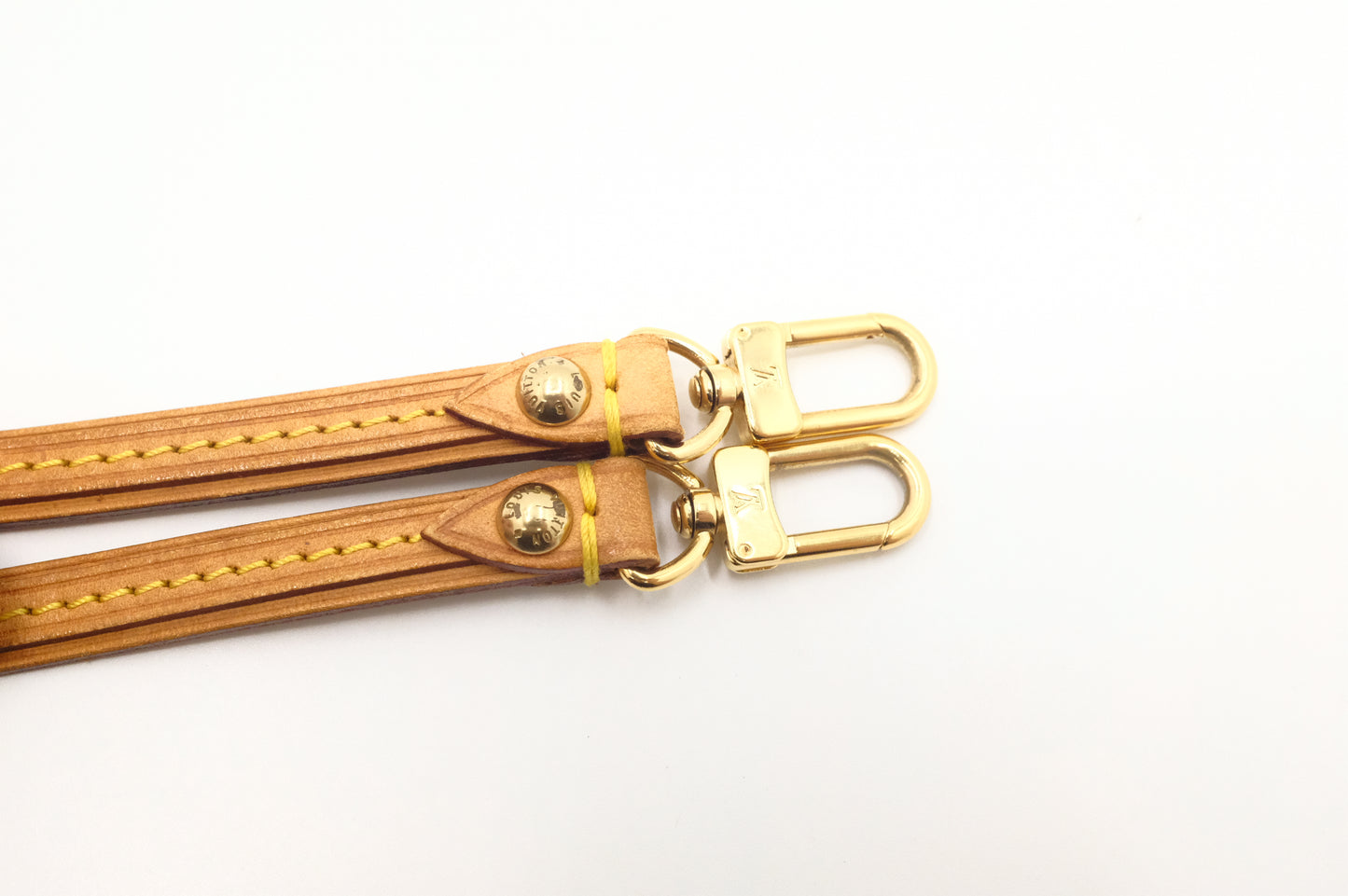 Louis Vuitton Shirley in White Multicolor Canvas