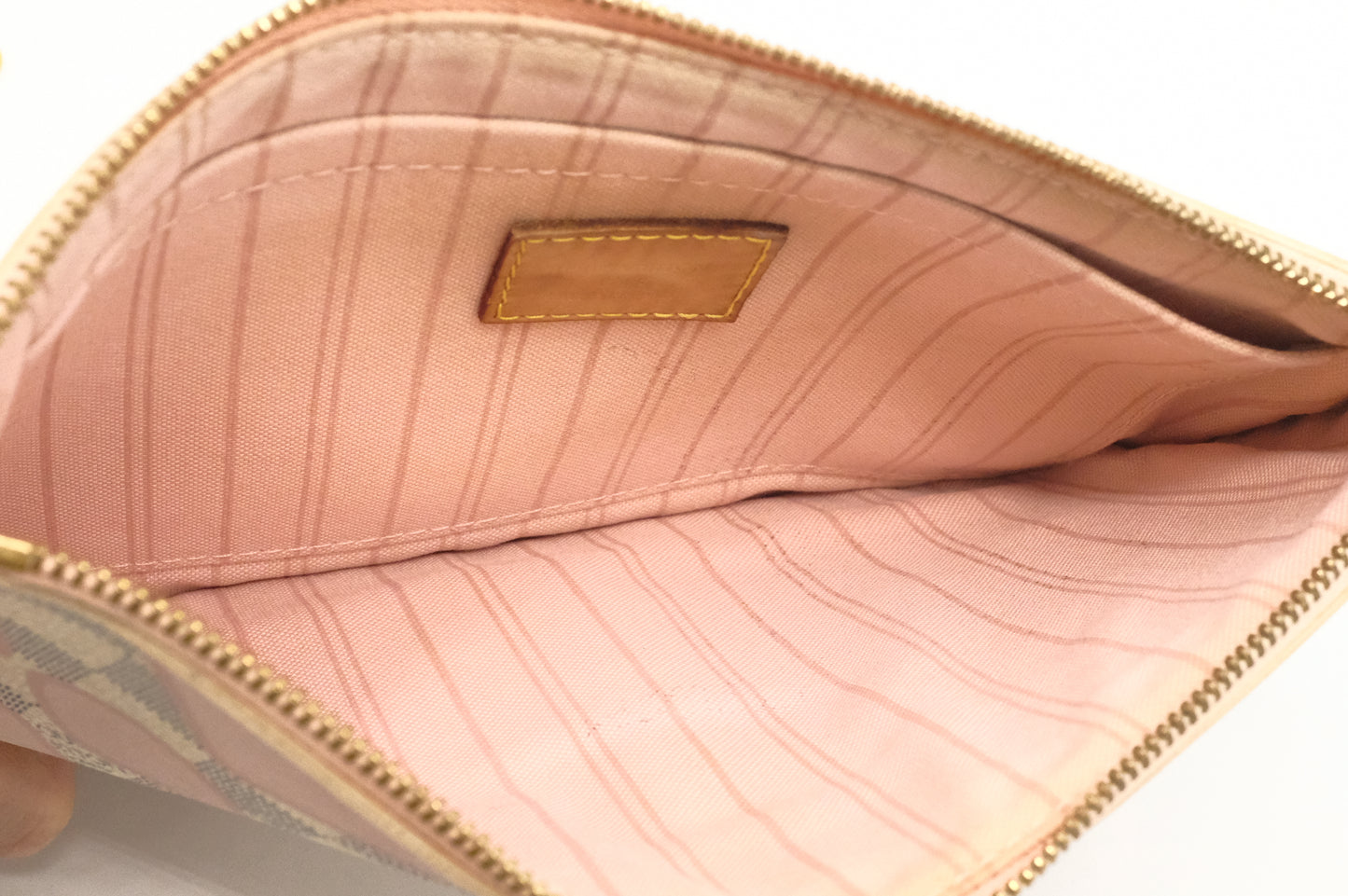 Louis Vuitton Neverfull MM in Tahitienne Damier Azur Canvas