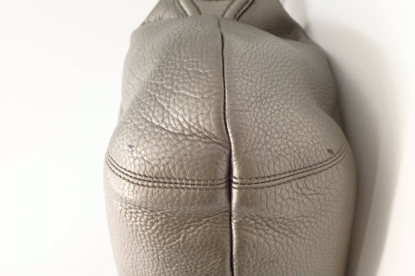 Gucci Techno Horsebit Hobo Bag in Silver Leather