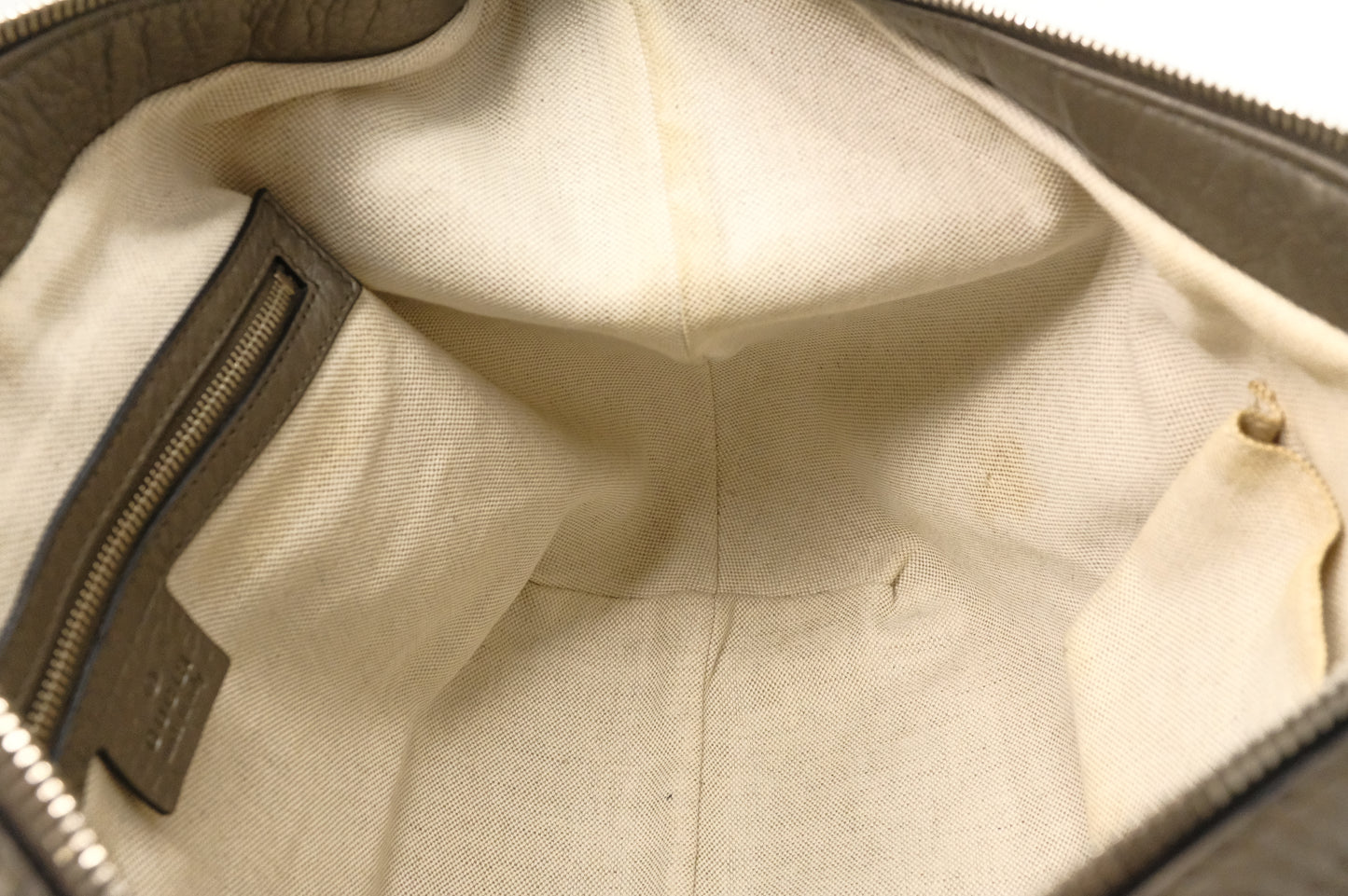 Gucci Techno Horsebit Hobo Bag in Silver Leather