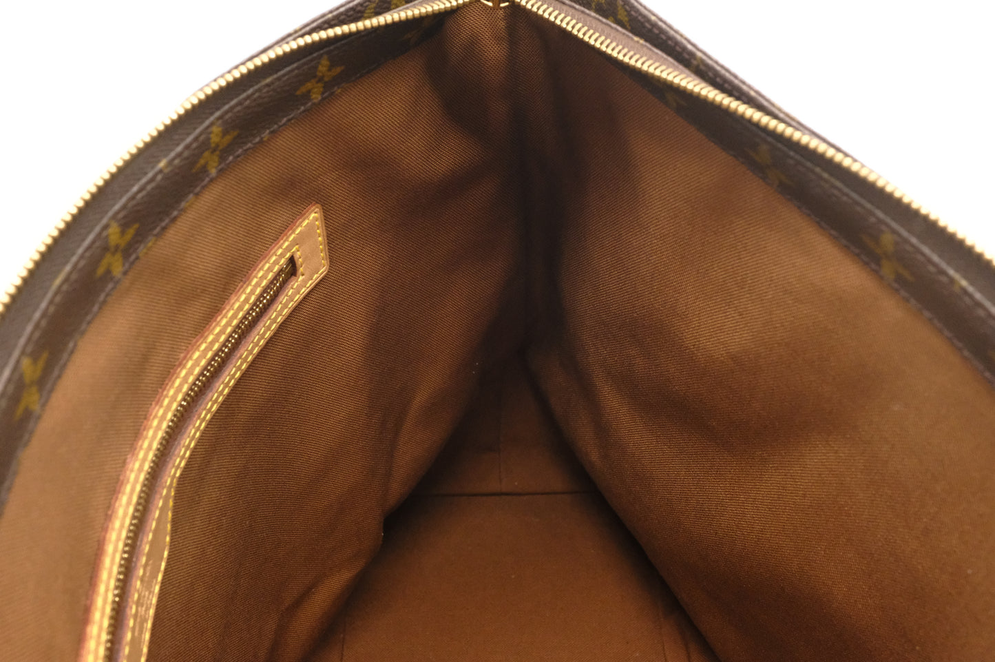Louis Vuitton Cabas Mezzo in Monogram Canvas