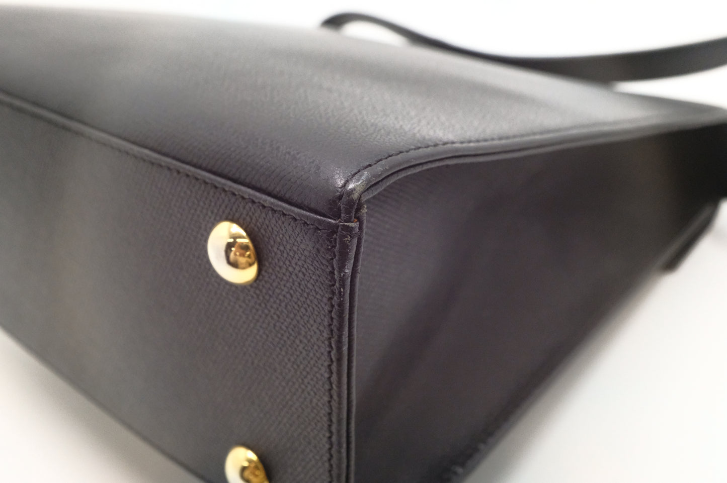 YSL Saint Laurent Shoulder Bag in Black Leather