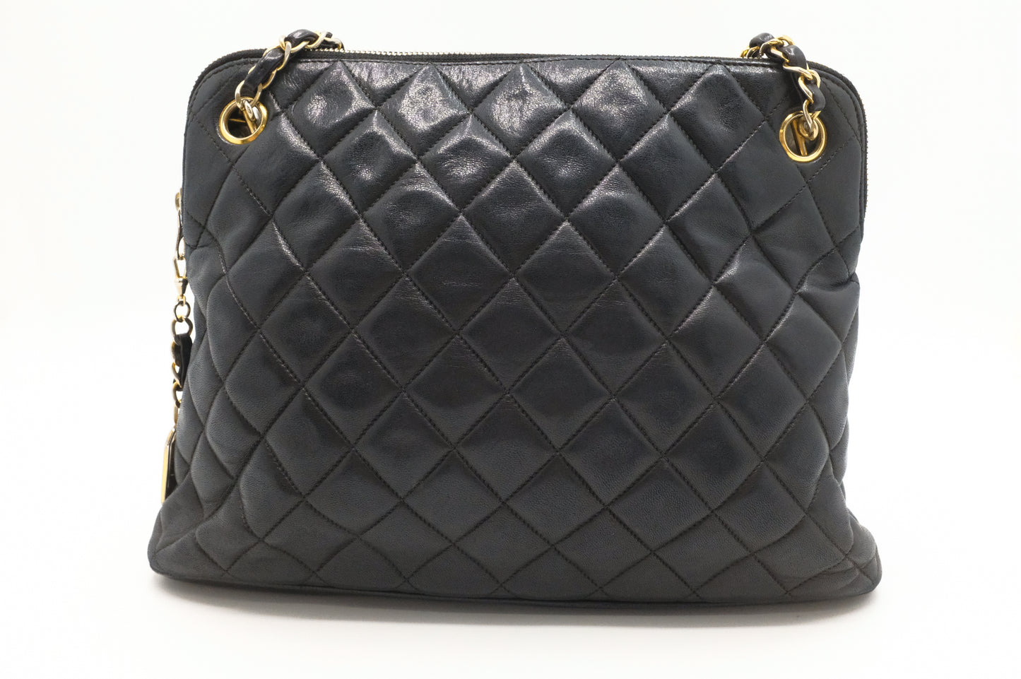 Chanel Shoulder Bag in Black Mattelassé Leather